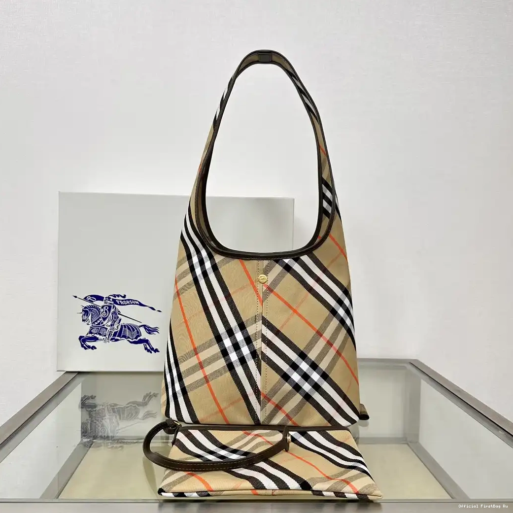 Official FirstBag Ru Small Check BURBERRY Shoulder Bag 0611